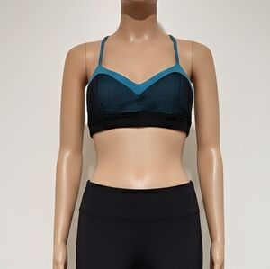 ALO Yoga petal bra